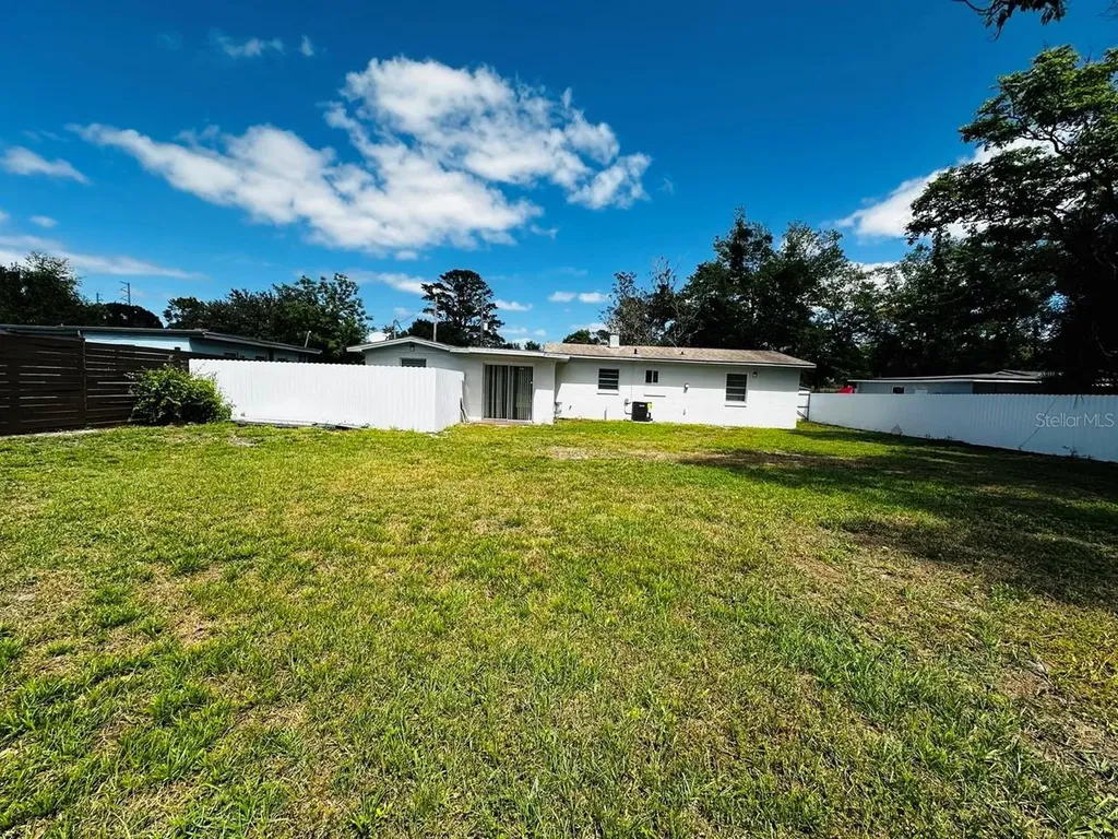 136 Lynbrook Drive Orlando FL 32807