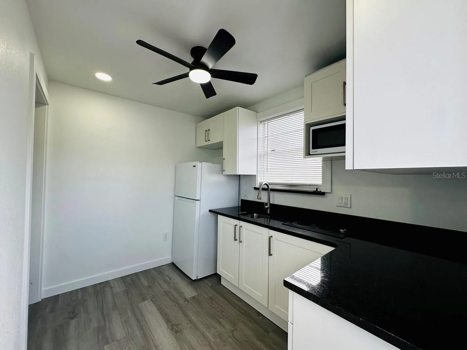 136 Lynbrook Drive Orlando FL 32807