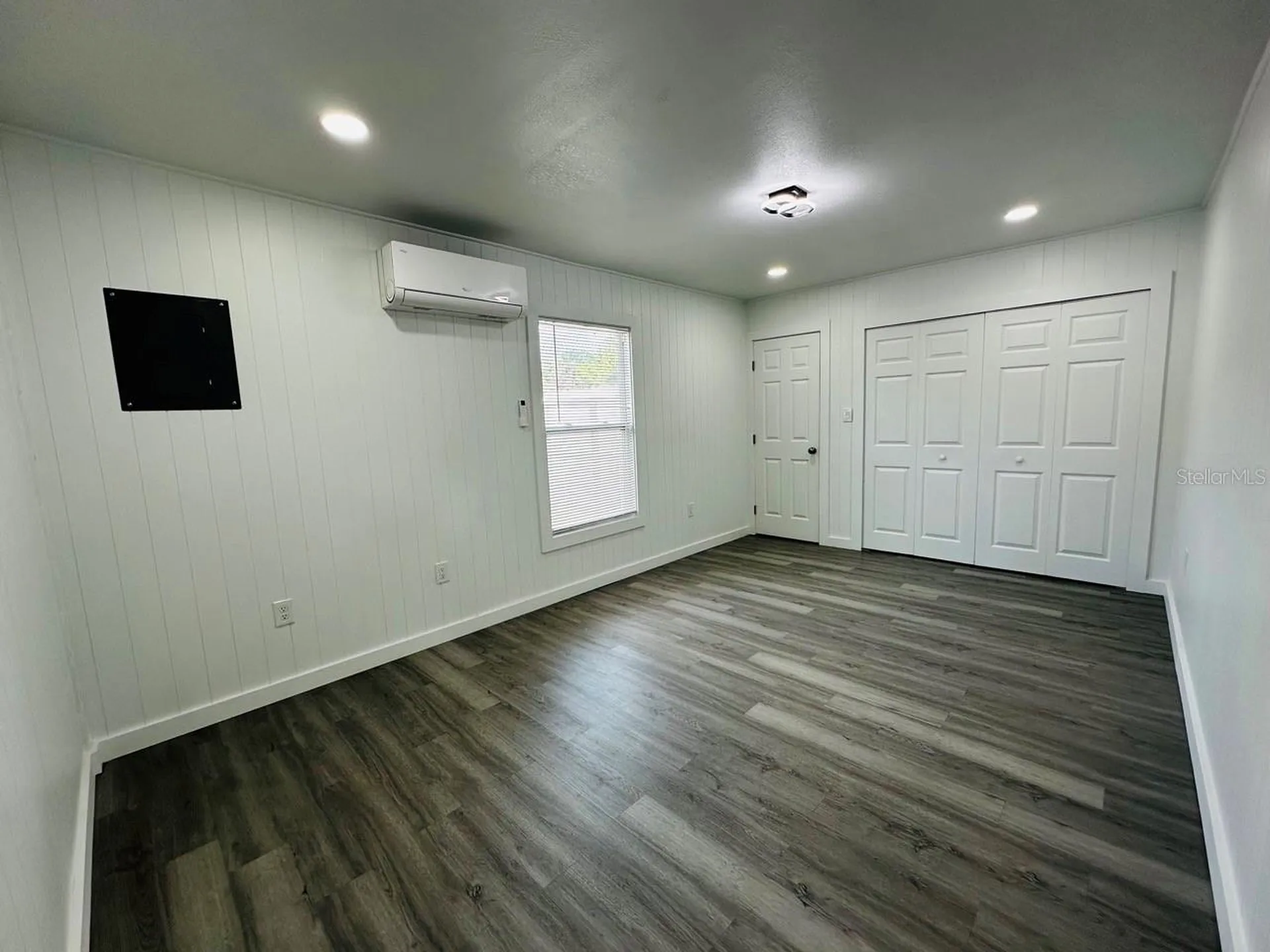 136 Lynbrook Drive Orlando FL 32807