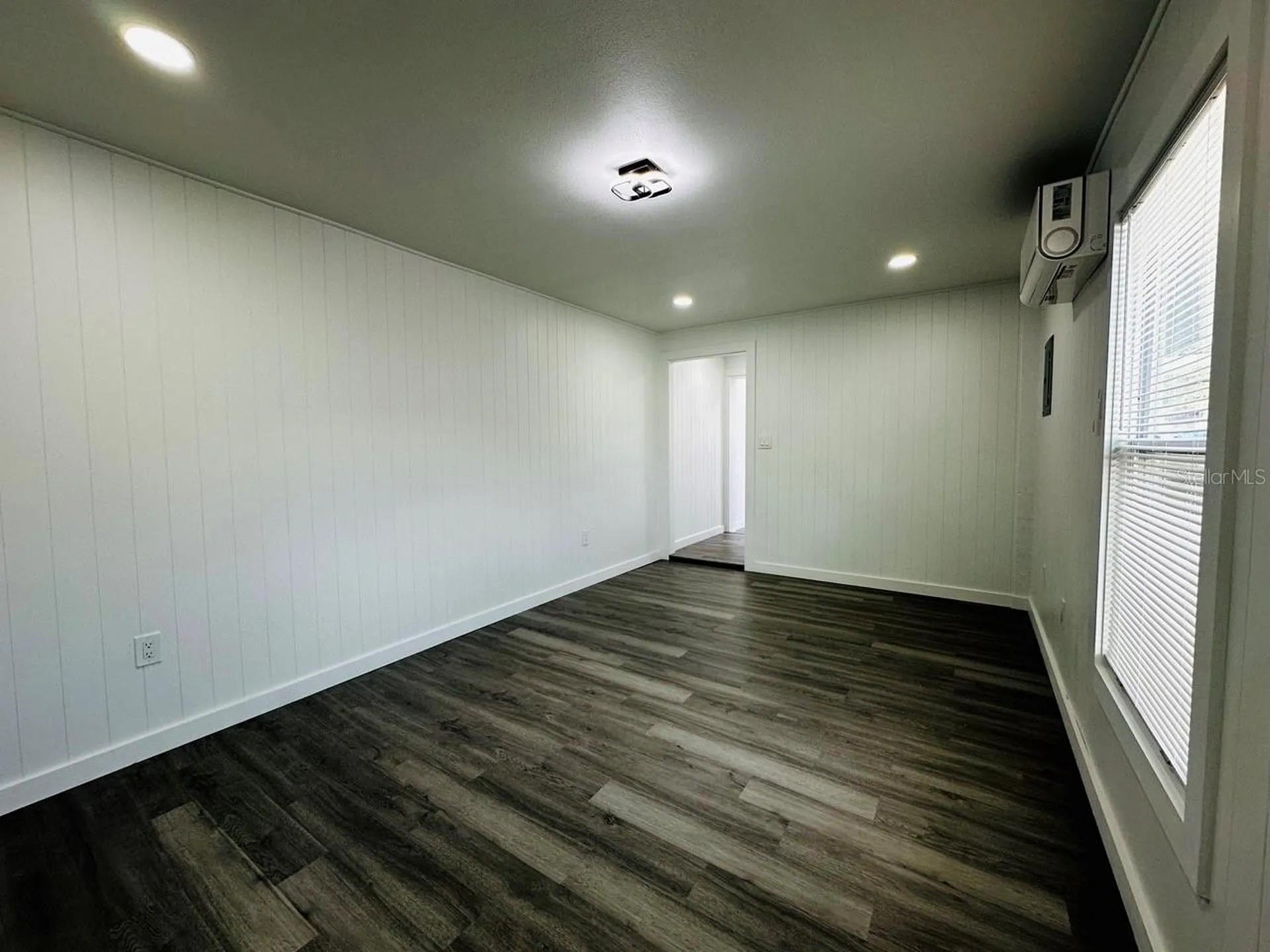 136 Lynbrook Drive Orlando FL 32807