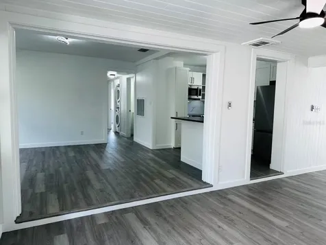 136 Lynbrook Drive Orlando FL 32807