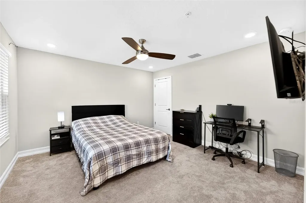 5351 Bridge Street Tampa FL 33611