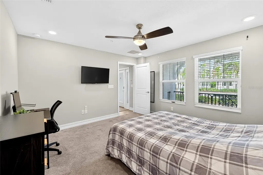 5351 Bridge Street Tampa FL 33611