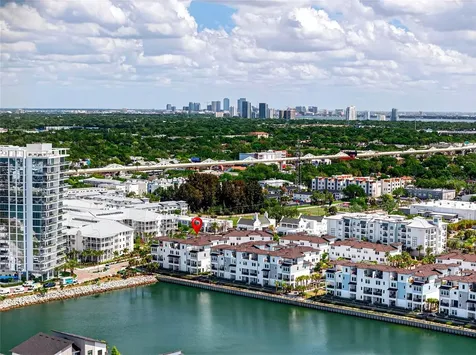 5351 Bridge Street Tampa FL 33611