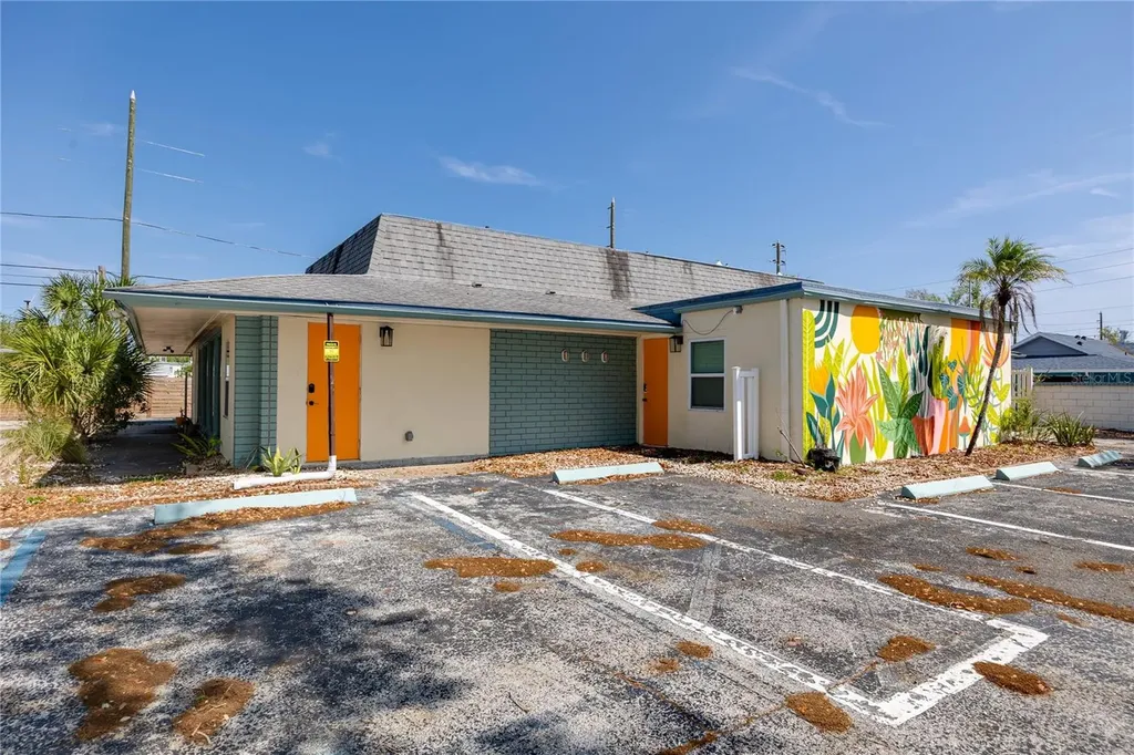 3527 1st Avenue S St Petersburg FL 33711
