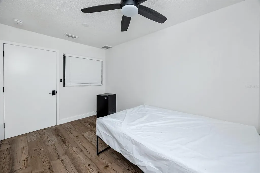 3527 1st Avenue S St Petersburg FL 33711