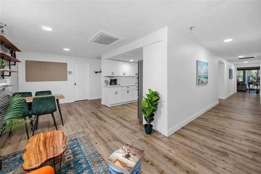 3527 1st Avenue S St Petersburg FL 33711