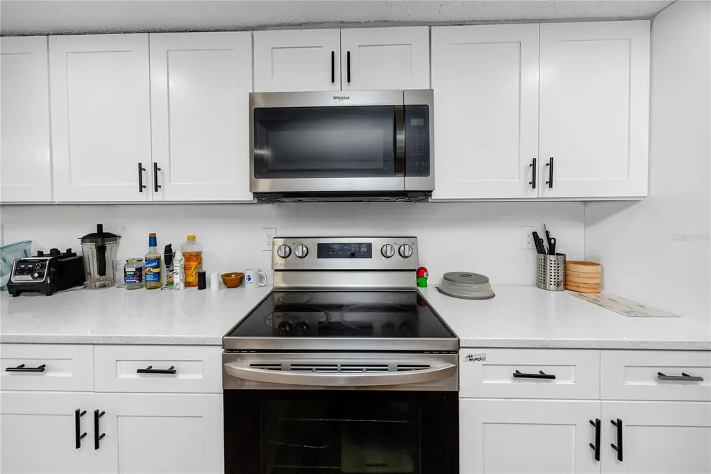3527 1st Avenue S St Petersburg FL 33711