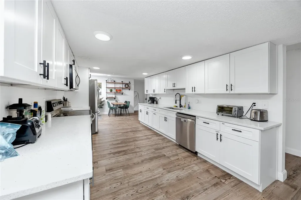 3527 1st Avenue S St Petersburg FL 33711