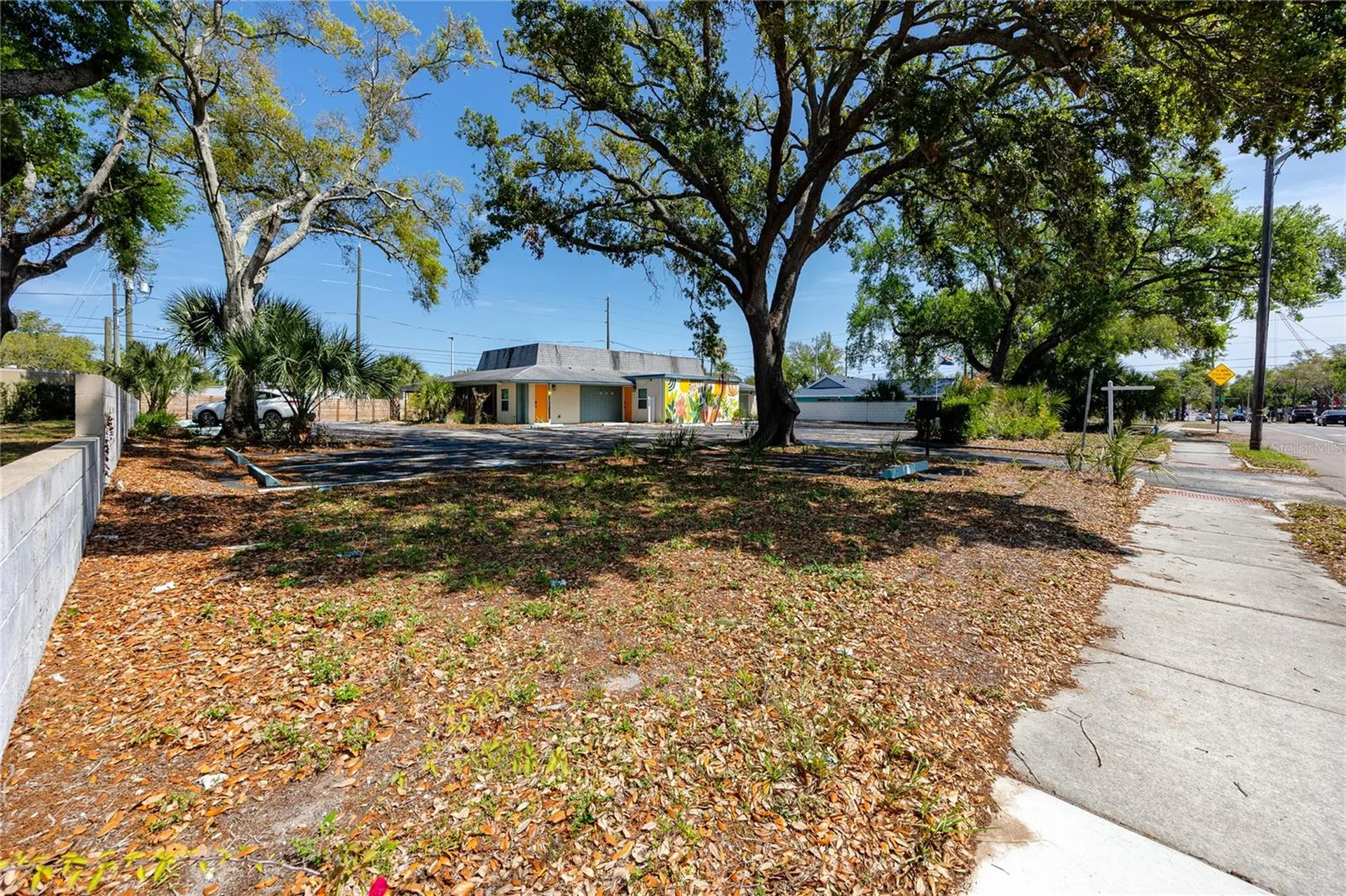 3527 1st Avenue S St Petersburg FL 33711