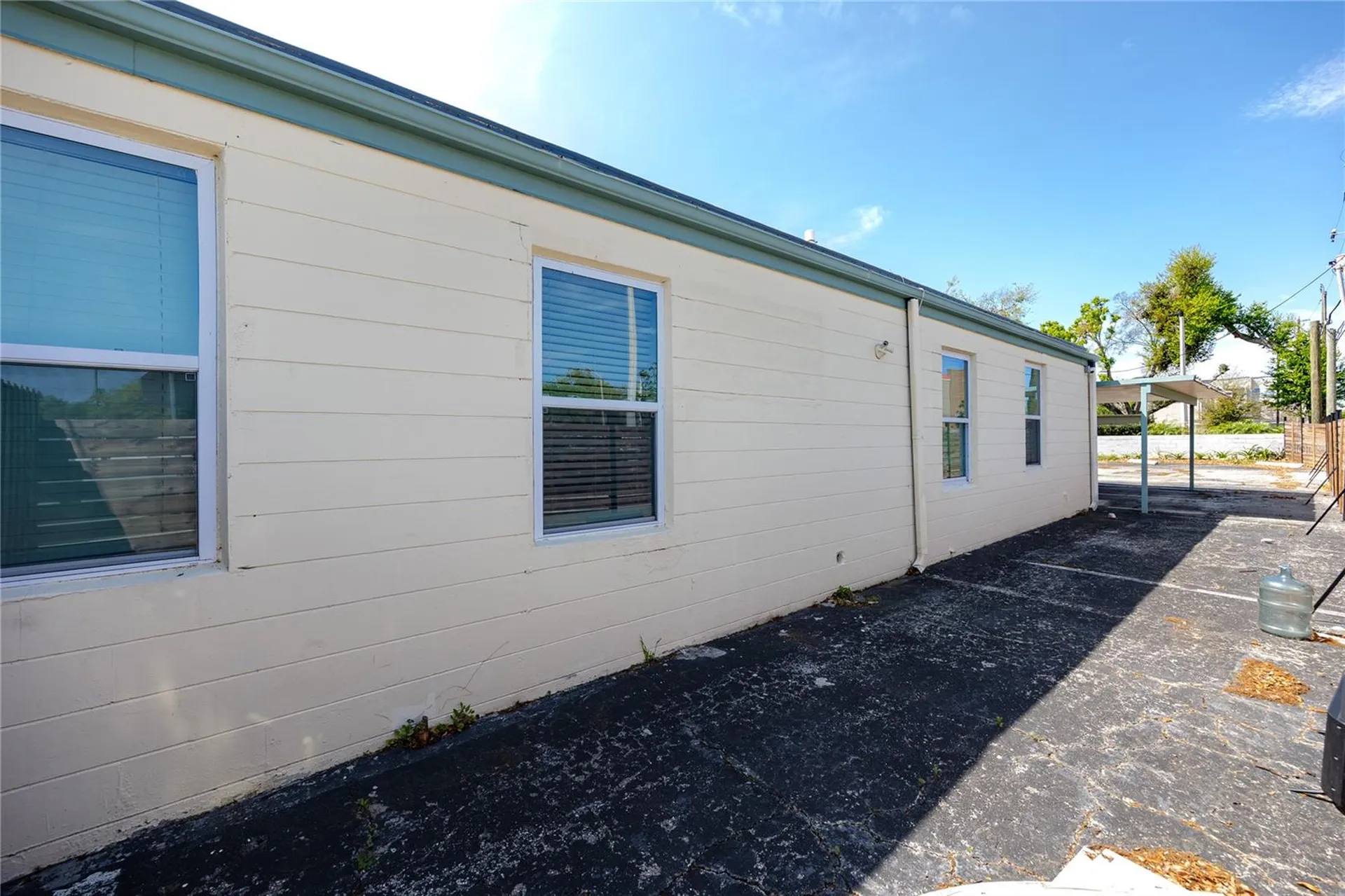 3527 1st Avenue S St Petersburg FL 33711