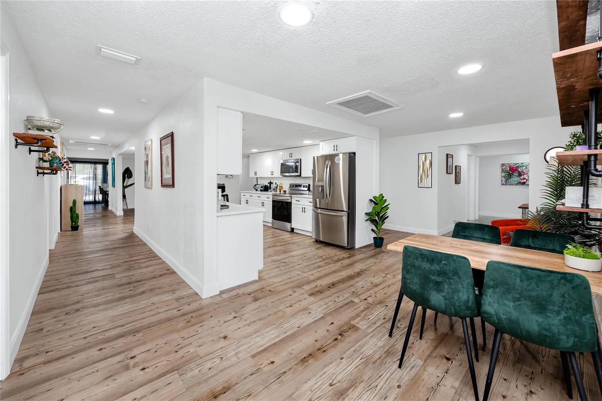 3527 1st Avenue S St Petersburg FL 33711