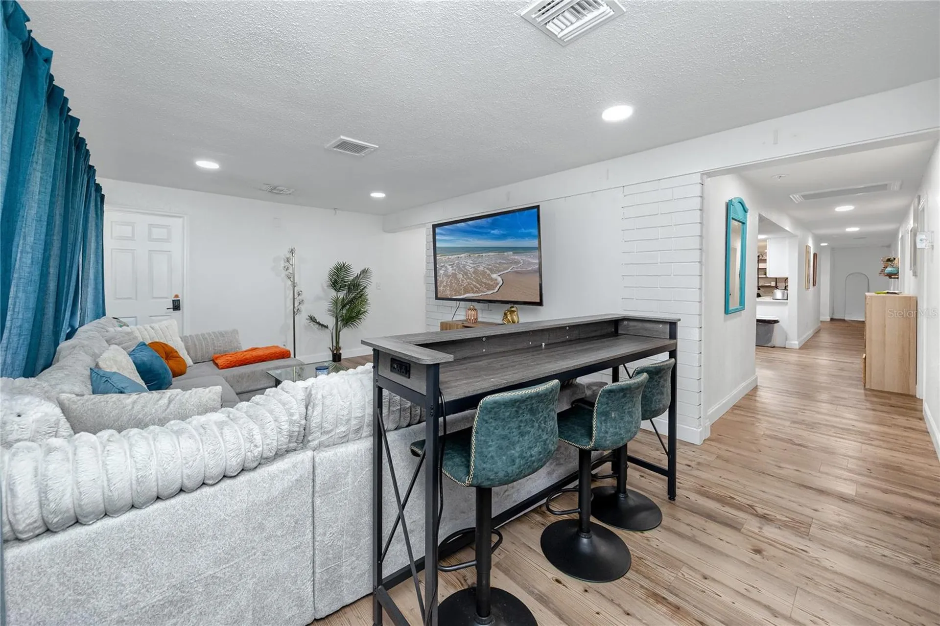3527 1st Avenue S St Petersburg FL 33711