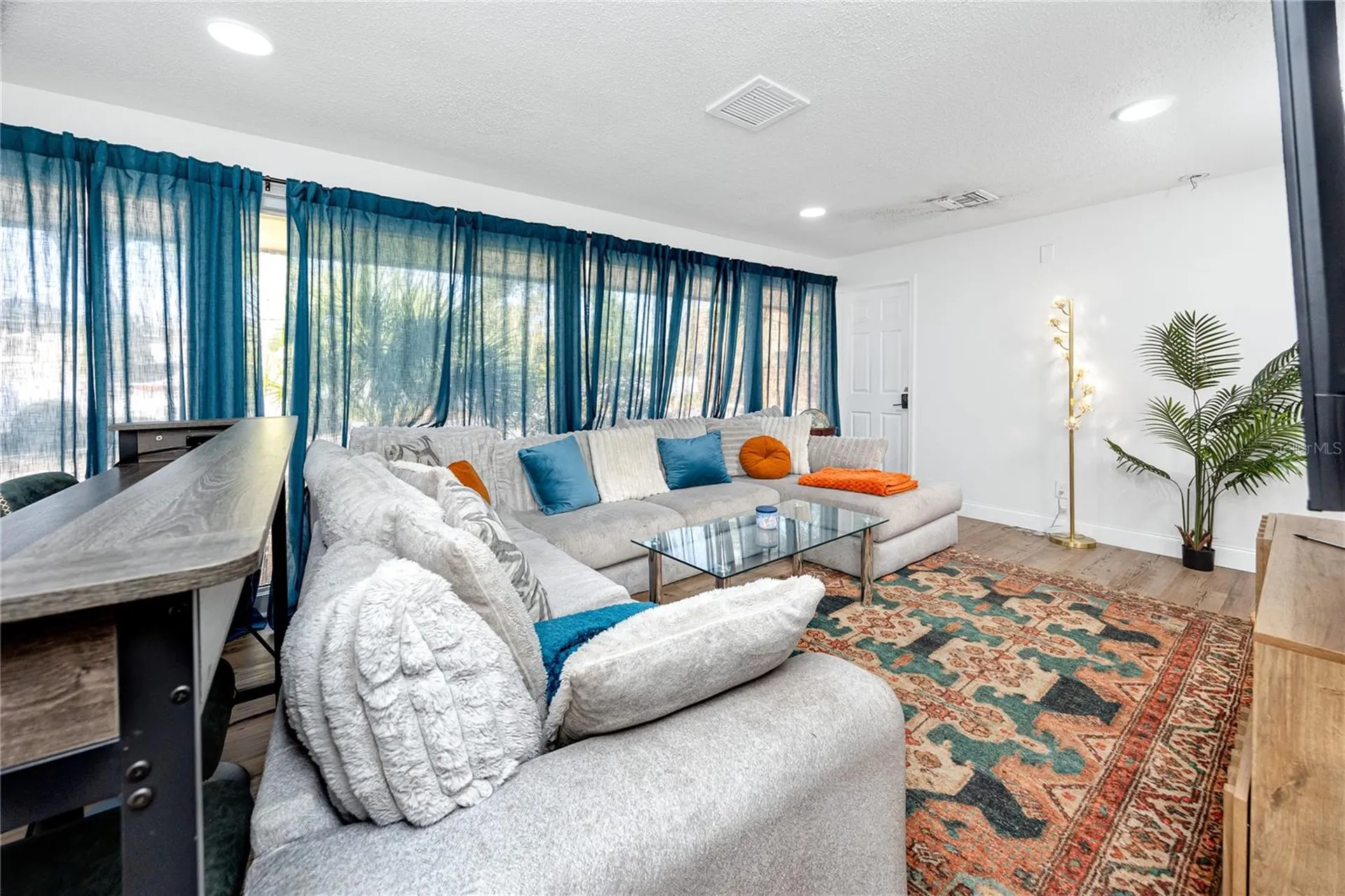 3527 1st Avenue S St Petersburg FL 33711