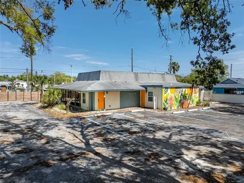 3527 1st Avenue S St Petersburg FL 33711