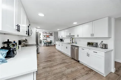 3527 1st Avenue S St Petersburg FL 33711