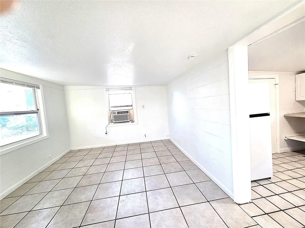 360 5th Avenue NW Largo FL 33770