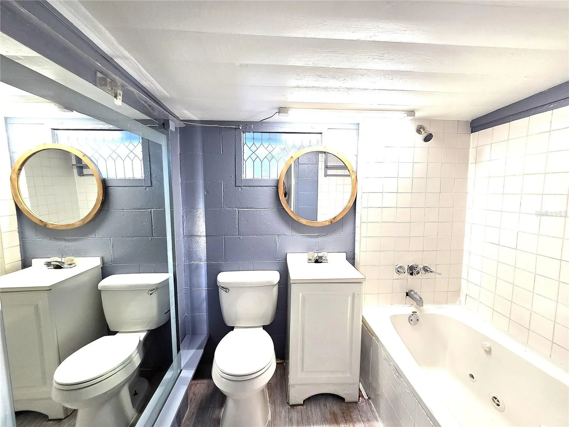 360 5th Avenue NW Largo FL 33770