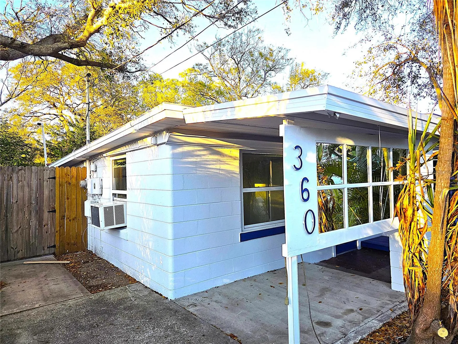360 5th Avenue NW Largo FL 33770