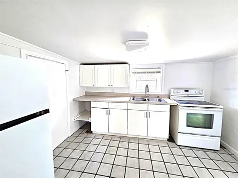 360 5th Avenue NW Largo FL 33770