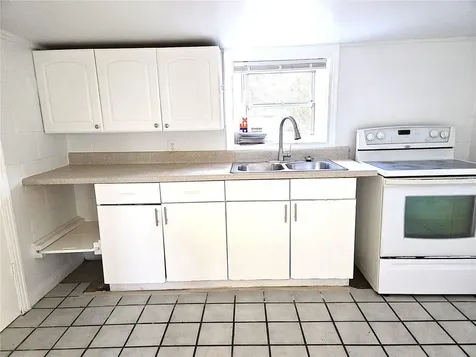 360 5th Avenue NW Largo FL 33770