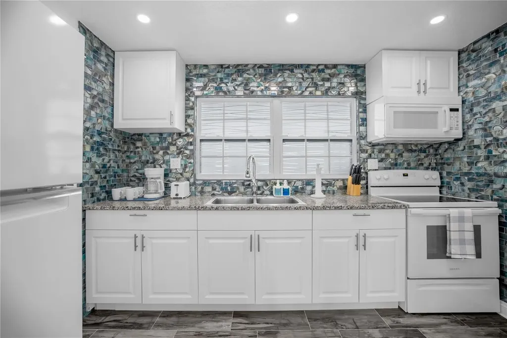 306 Marshall Street Clearwater FL 33755