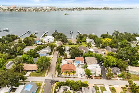 306 Marshall Street Clearwater FL 33755