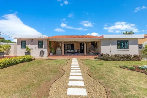 Haciendas Del Mar Calle Albacora Vega Alta PR 00692