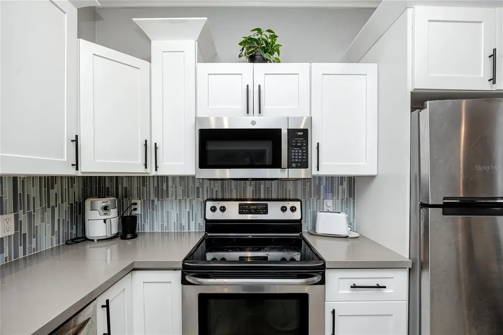 1835 16th Street S St Petersburg FL 33705