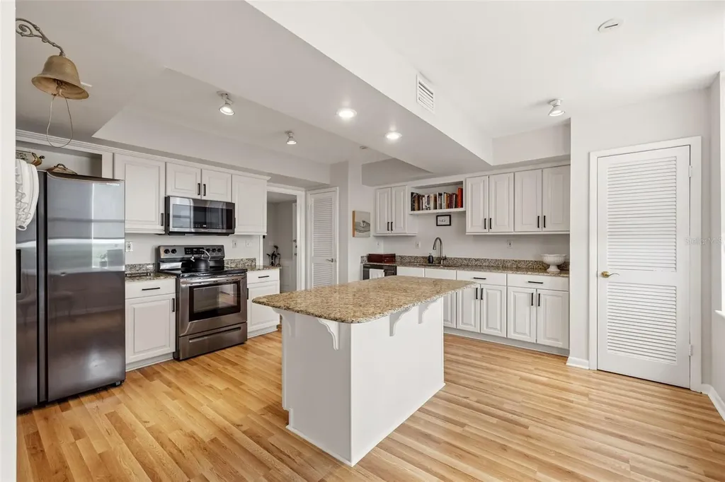 2403 S Ardson Place Tampa FL 33629