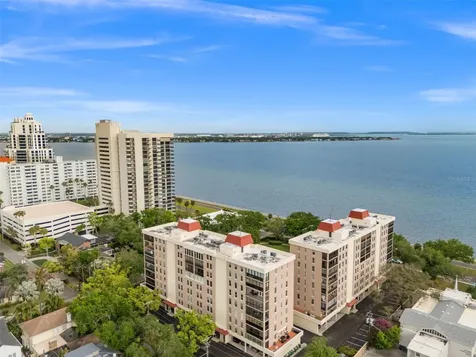 2403 S Ardson Place Tampa FL 33629