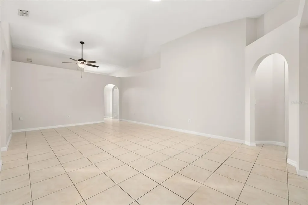 624 Blake Avenue Davenport FL 33897