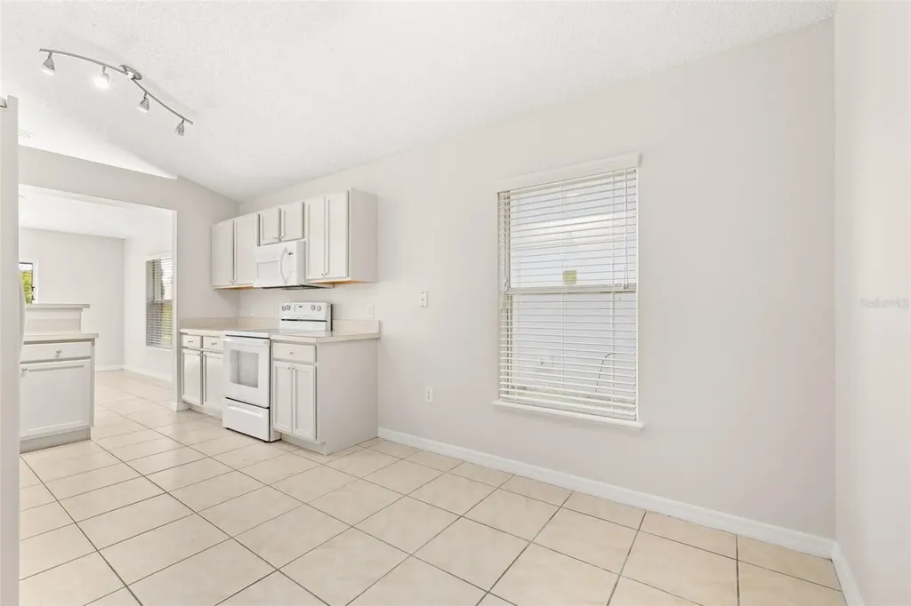 624 Blake Avenue Davenport FL 33897