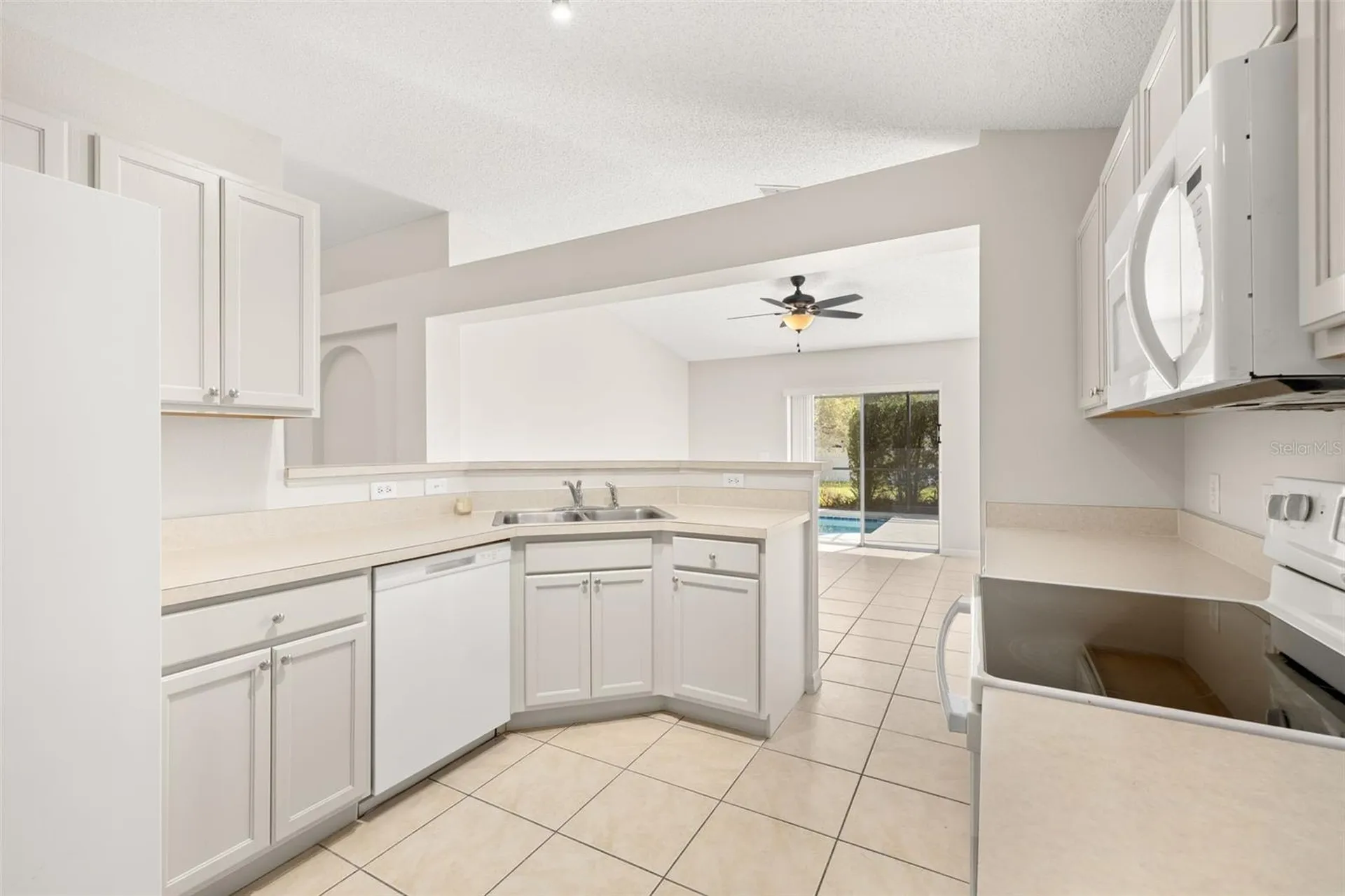 624 Blake Avenue Davenport FL 33897