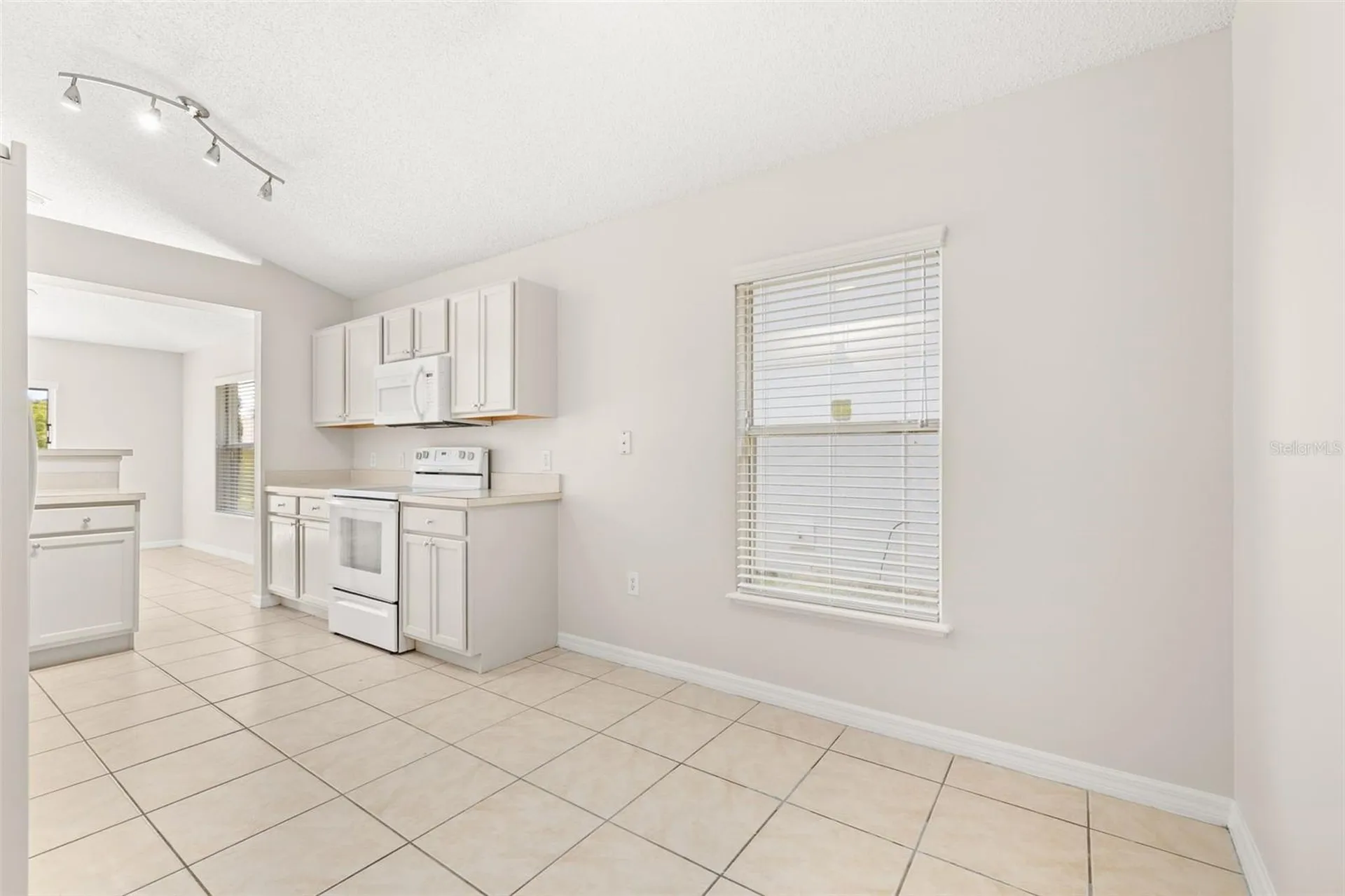 624 Blake Avenue Davenport FL 33897