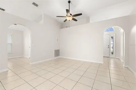 624 Blake Avenue Davenport FL 33897