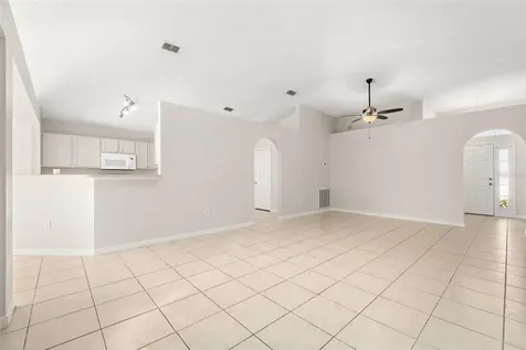 624 Blake Avenue Davenport FL 33897