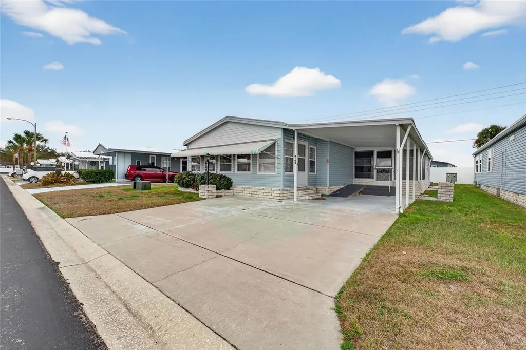 4100 Carefree Way Zephyrhills FL 33541