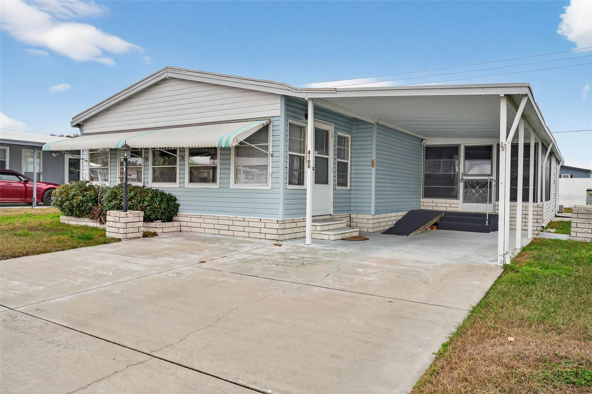 4100 Carefree Way Zephyrhills FL 33541