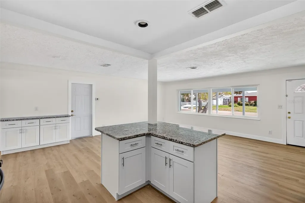 7919 Causeway Boulevard S St Petersburg FL 33707