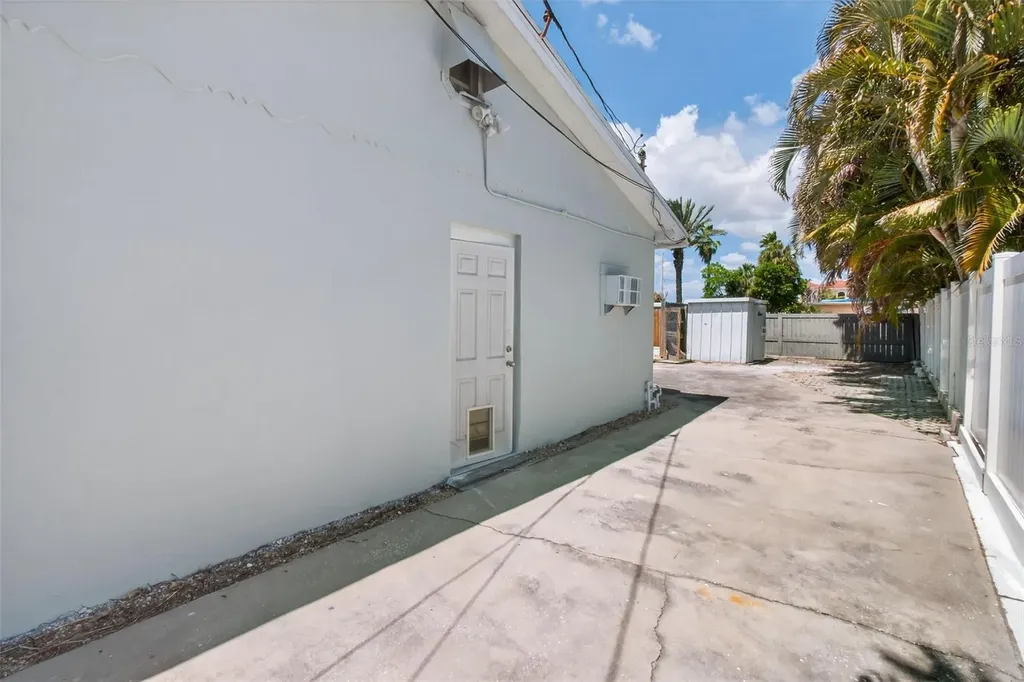 7919 Causeway Boulevard S St Petersburg FL 33707
