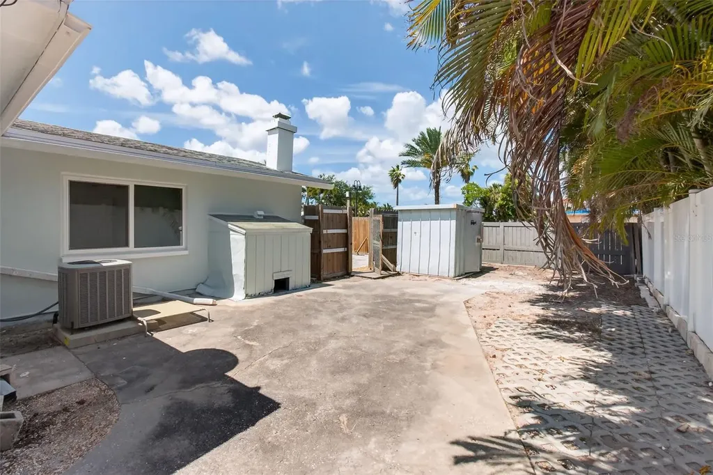 7919 Causeway Boulevard S St Petersburg FL 33707