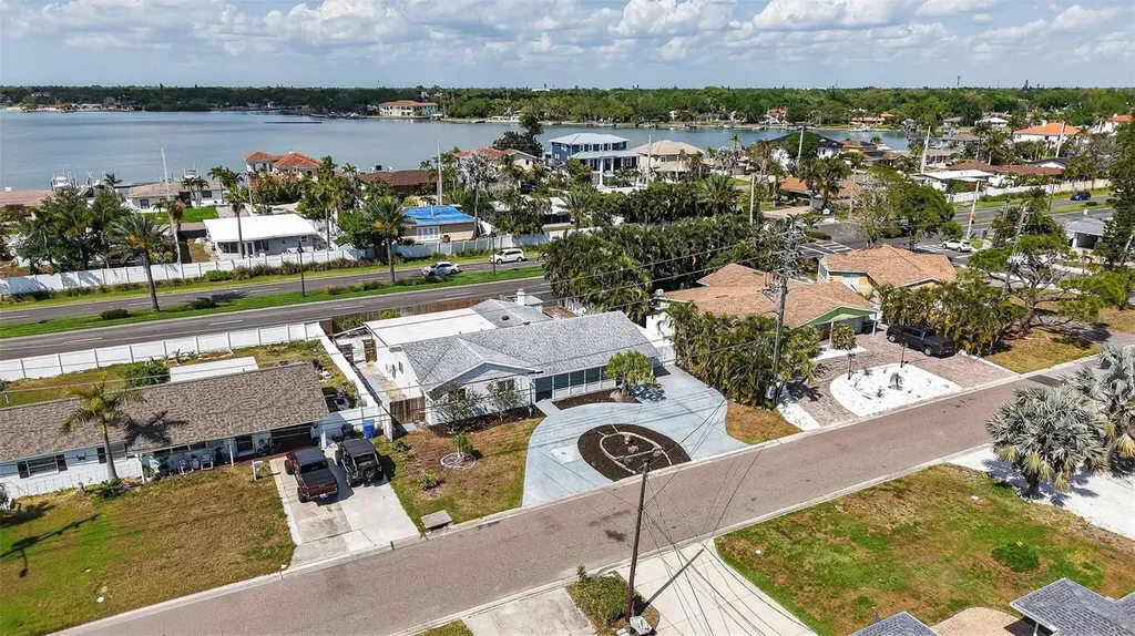 7919 Causeway Boulevard S St Petersburg FL 33707