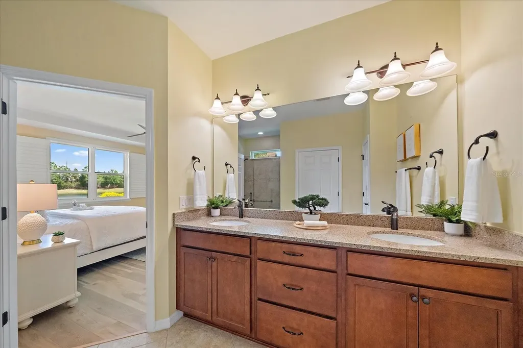 6713 Chester Trail Lakewood Ranch FL 34202