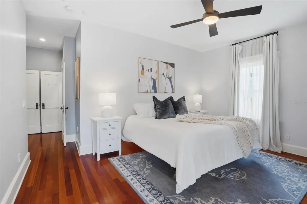 2116 W Watrous Avenue Tampa FL 33606