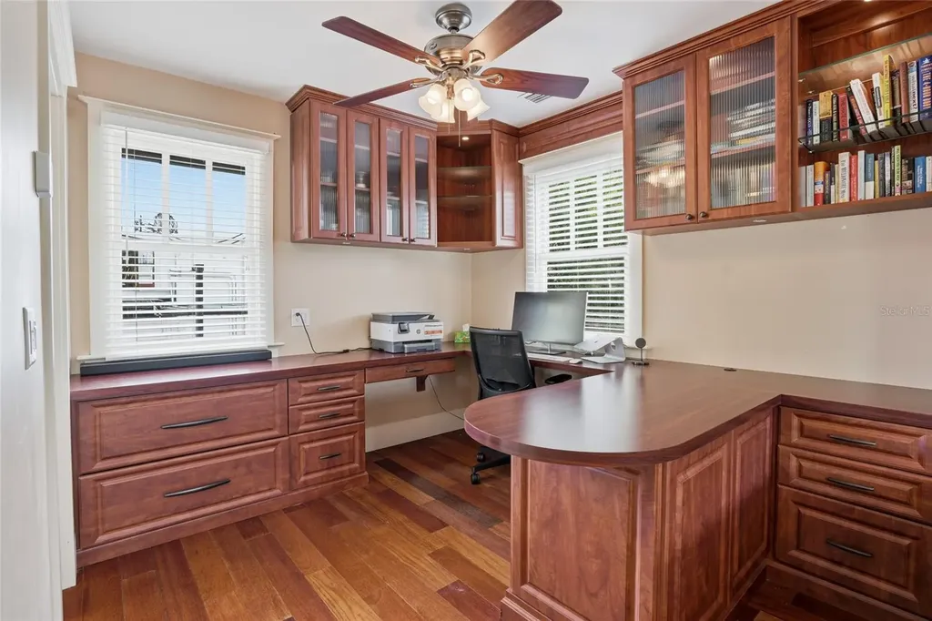 2116 W Watrous Avenue Tampa FL 33606