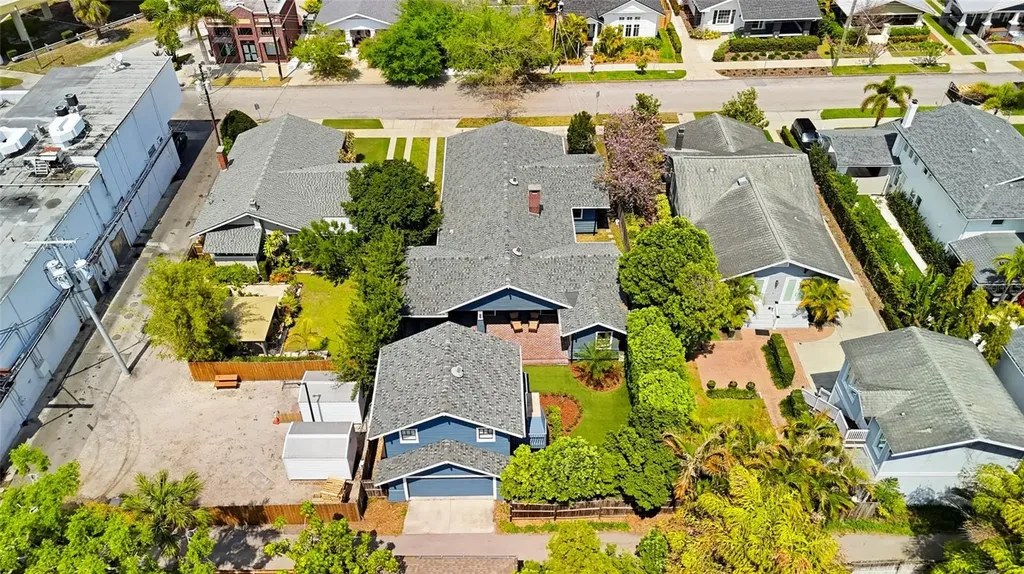2116 W Watrous Avenue Tampa FL 33606