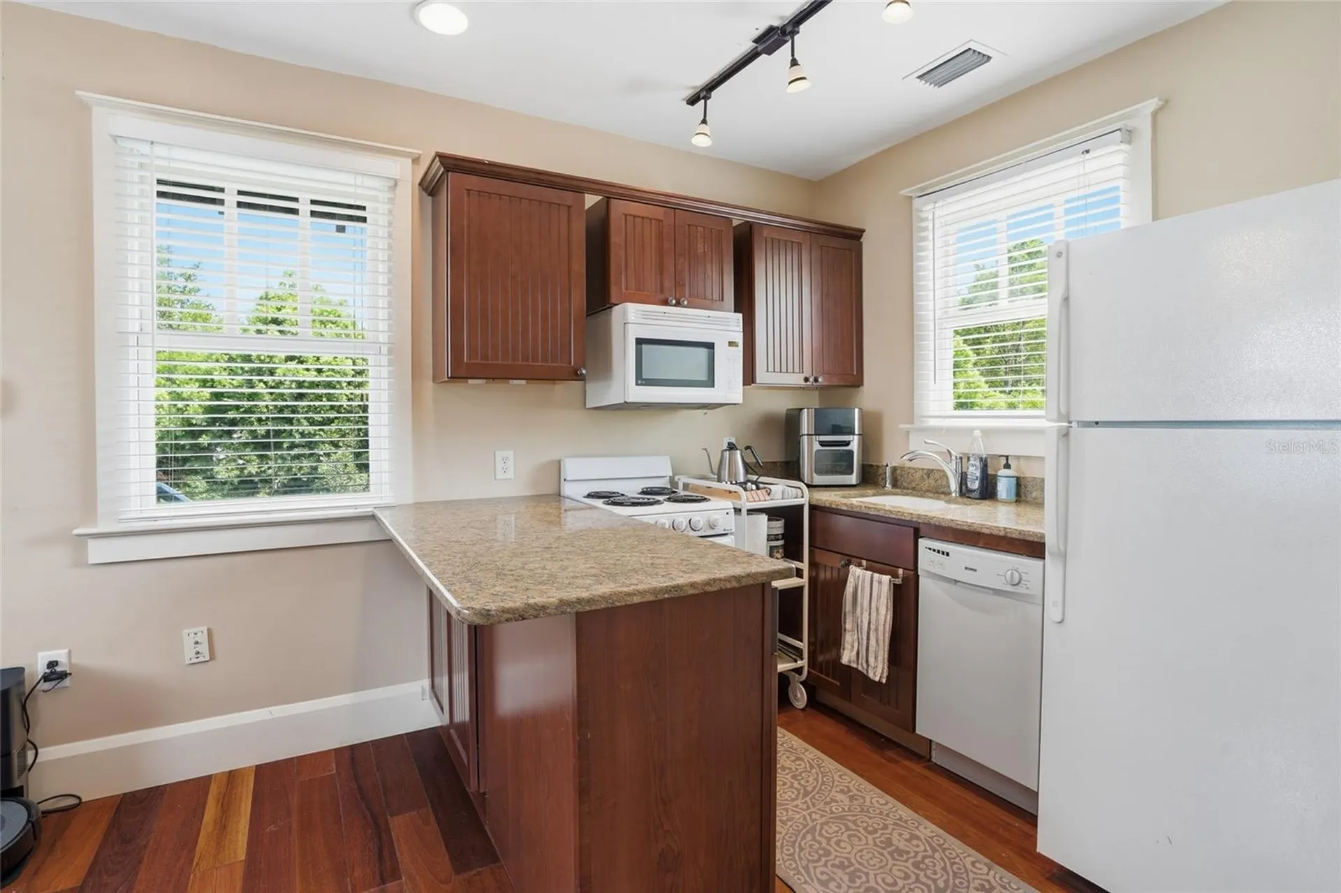 2116 W Watrous Avenue Tampa FL 33606