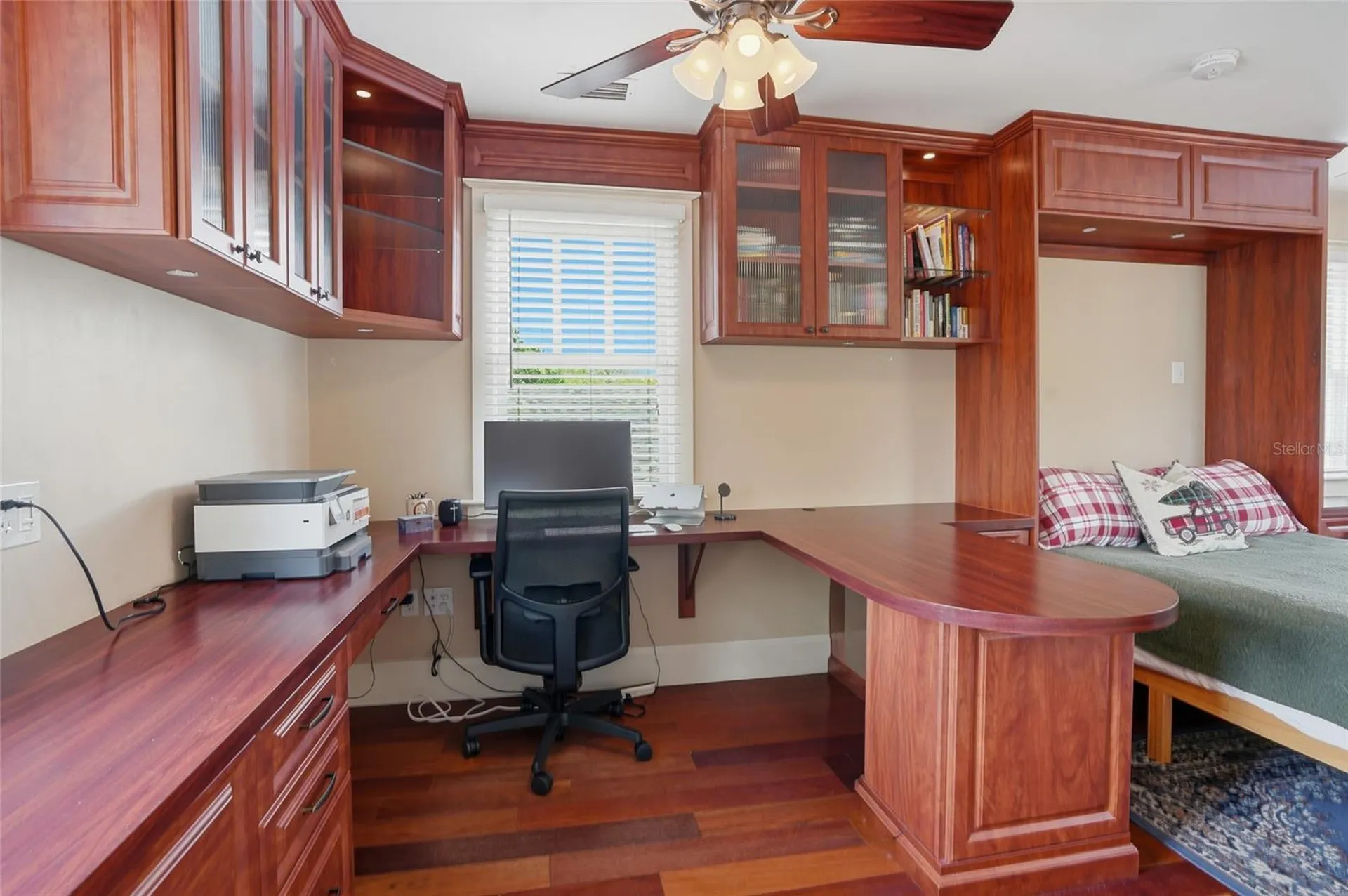 2116 W Watrous Avenue Tampa FL 33606