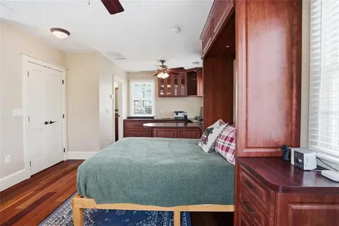 2116 W Watrous Avenue Tampa FL 33606